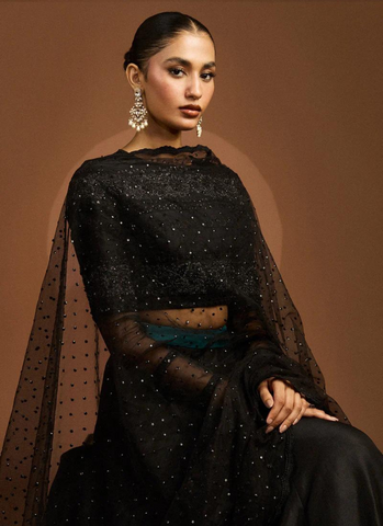 Black Lehenga-Choli Ensemble with Embellished Choli and Contrasting Belt