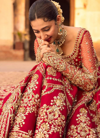 Arusa Pakistan Red Bridal lehnga