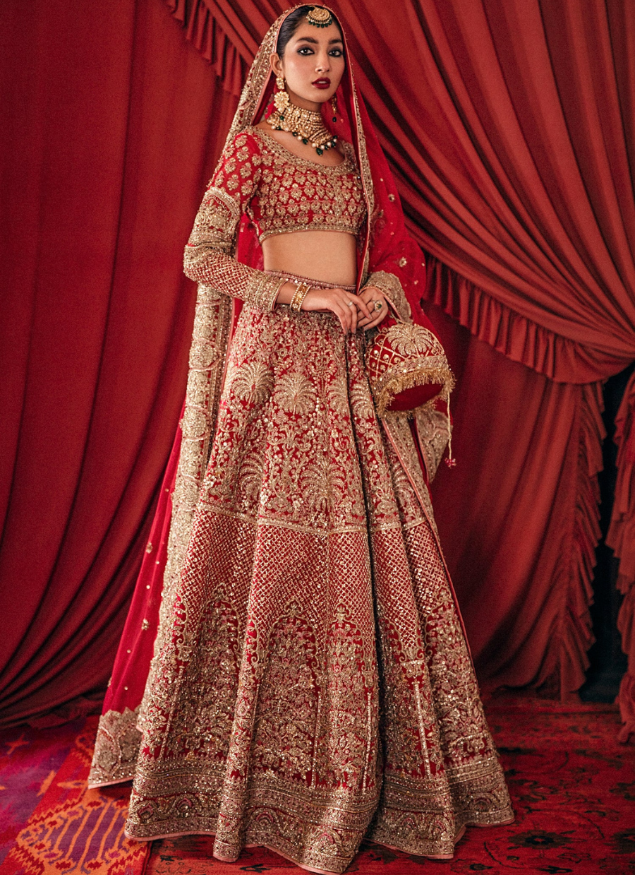 Bridal Lehnga Choli With Golden Embroidery